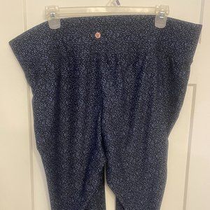 Lane Bryant Livi Active Capri Leggings Size 26/28